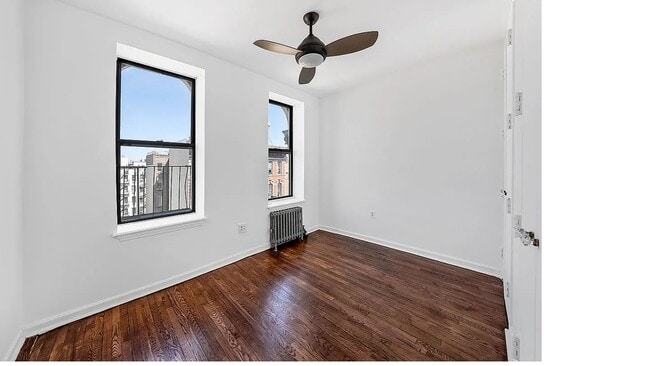 Building Photo - 185 E 2nd St