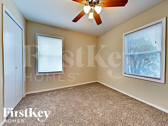 Building Photo - 3507 Susan Ln