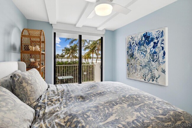 Building Photo - 2860 S Ocean Blvd
