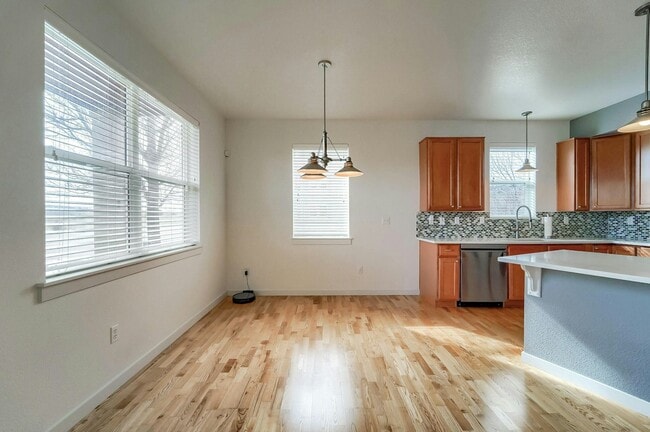 Building Photo - 9901 E 26th Ave