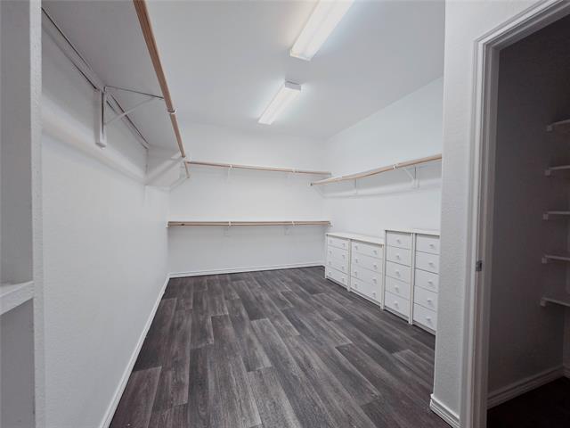 Building Photo - 1800 Lancaster Gate