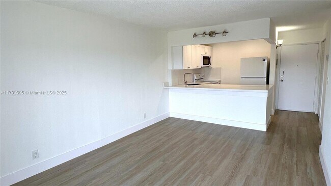 Building Photo - 4550 NW 9th St