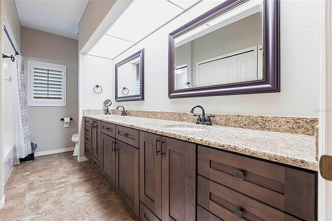 Building Photo - 1503 Suzi St