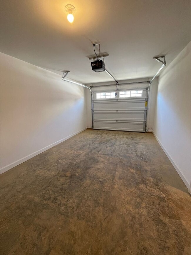 Building Photo - 1356 Palomino Trl