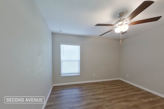 Building Photo - 14051 Canadian Ave