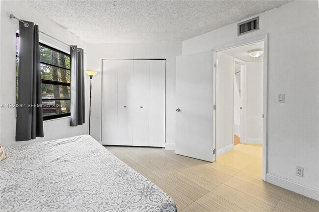 Building Photo - 10401 W Broward Blvd