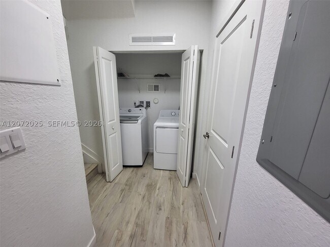 Building Photo - 15560 SW 136th St