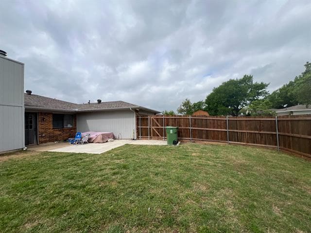 Building Photo - 1741 Clarendon Dr