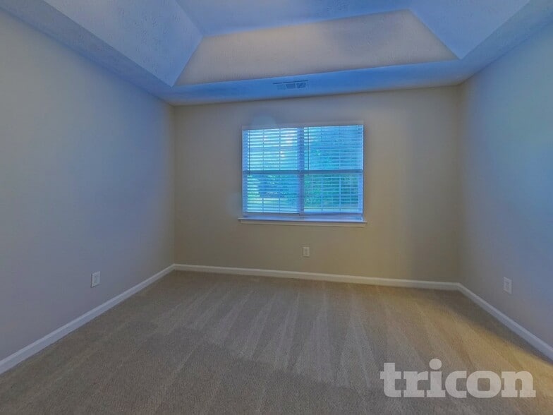 Building Photo - 45 Brighton Dr