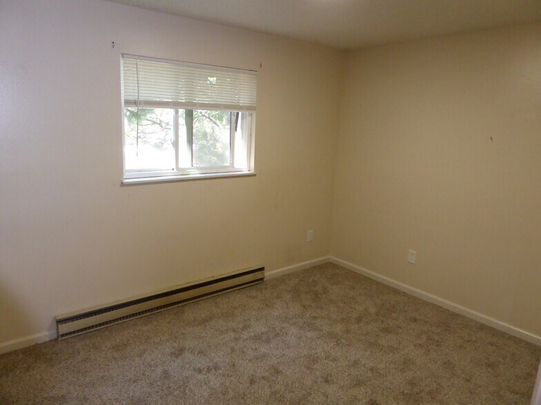 Building Photo - 1701 Erin Ct
