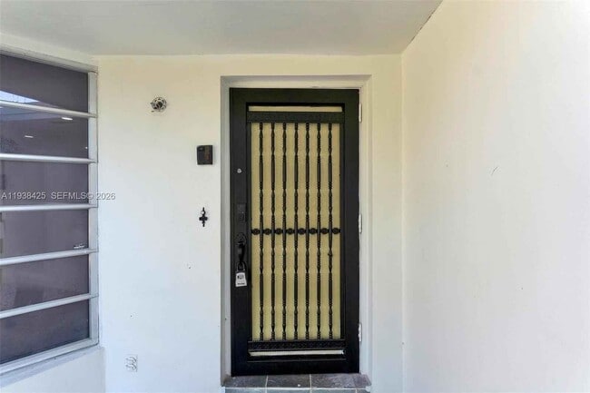 Building Photo - 860 NW 207th St