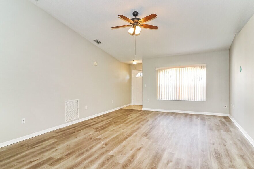 Building Photo - 7180 Mauna Loa Blvd