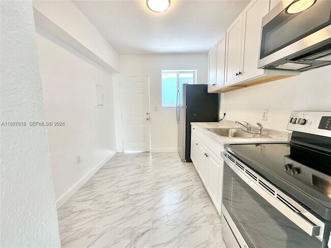 Building Photo - 1841 NW 55th St