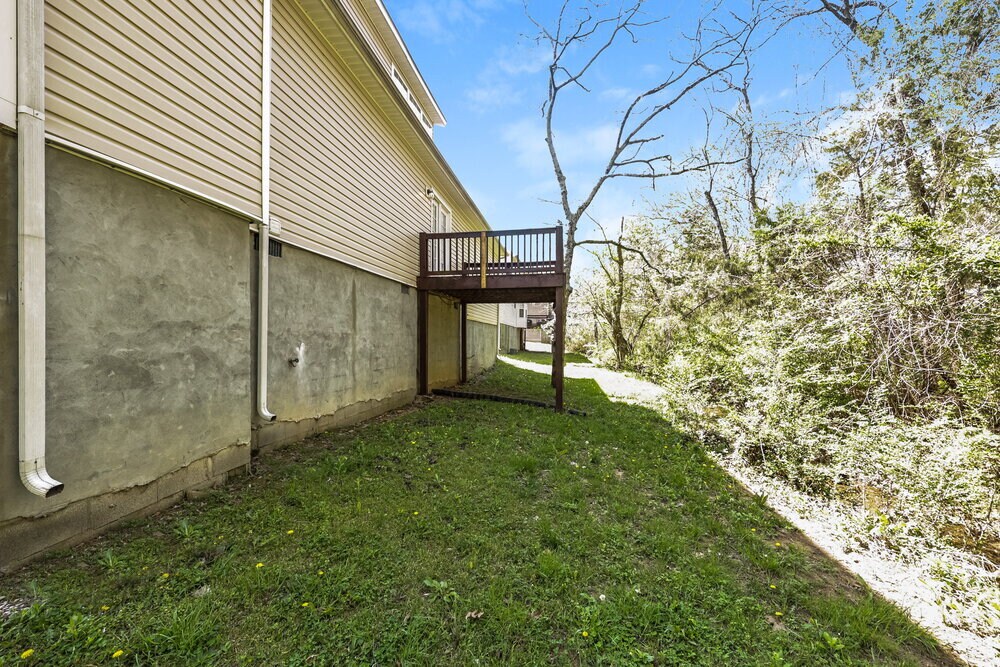 Building Photo - 113 Lyndhurst Dr