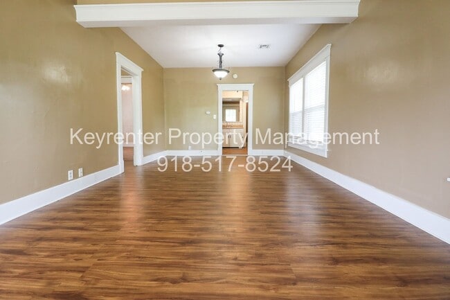 Building Photo - 412 N McKinley Ave