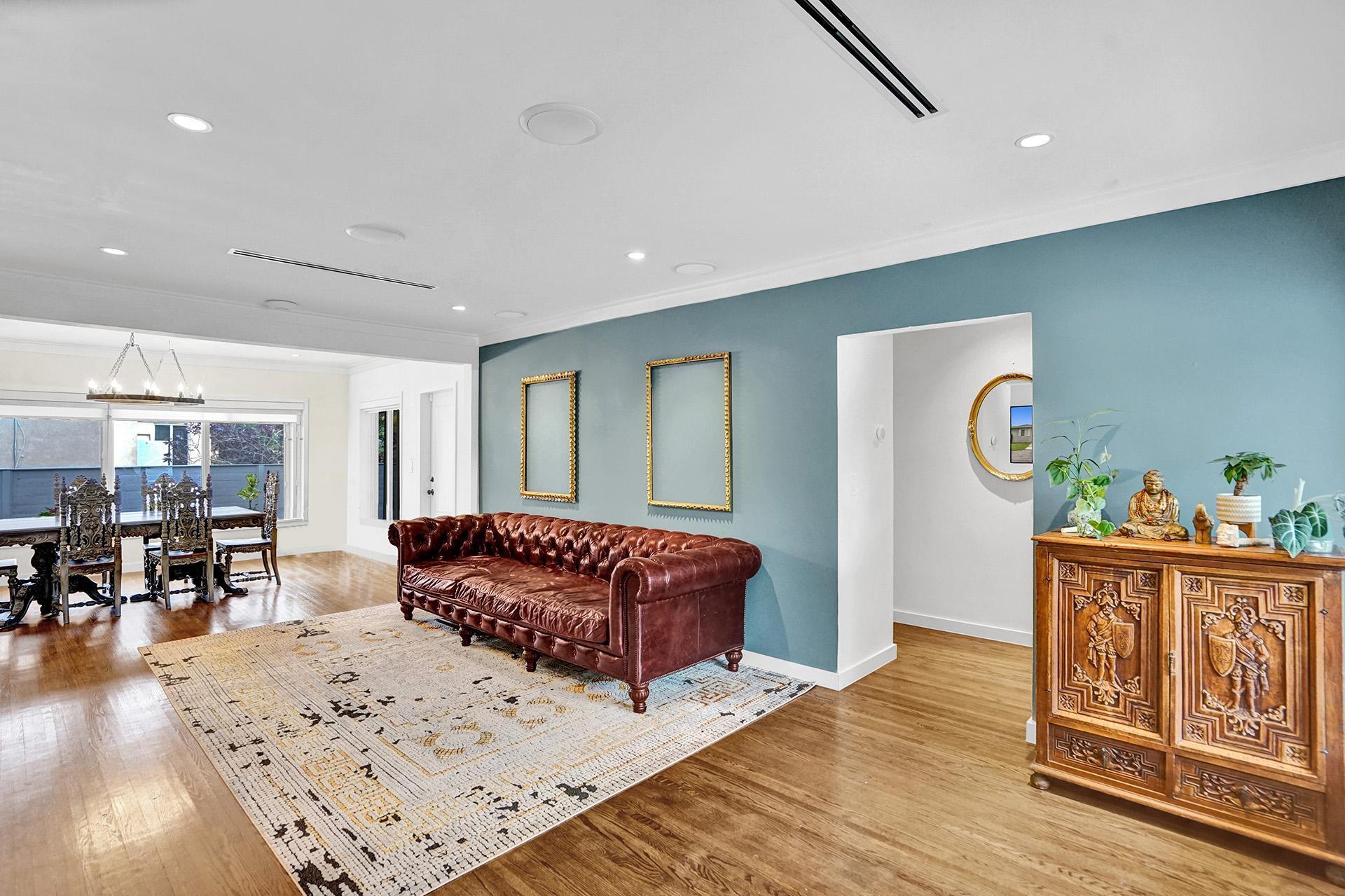 Building Photo - 11425 NE 3rd Ave