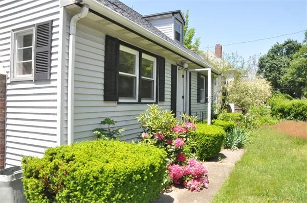 Building Photo - 11 Rockland Pl