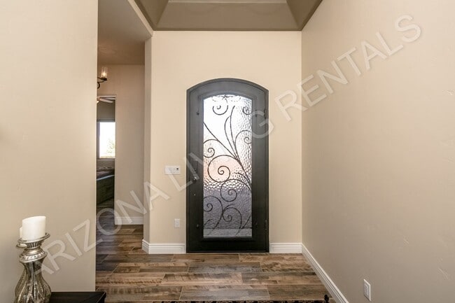 Building Photo - 4080 Vagabond Dr