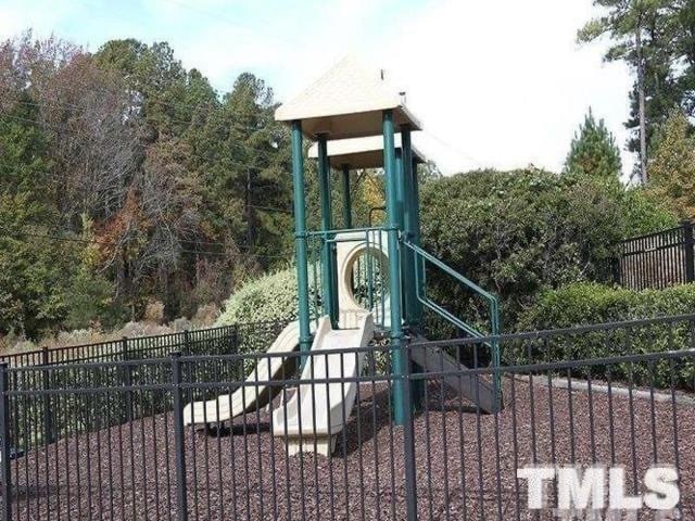 Building Photo - 4 Bedroom Single Family House in Morrisville RTP