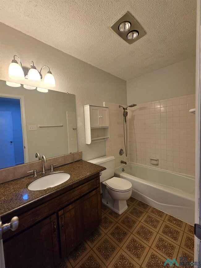 Building Photo - 3520 Adenmore Apt C