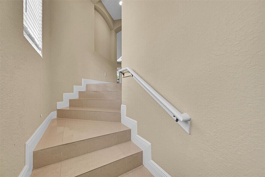 Building Photo - 12805 NW 83rd Ct