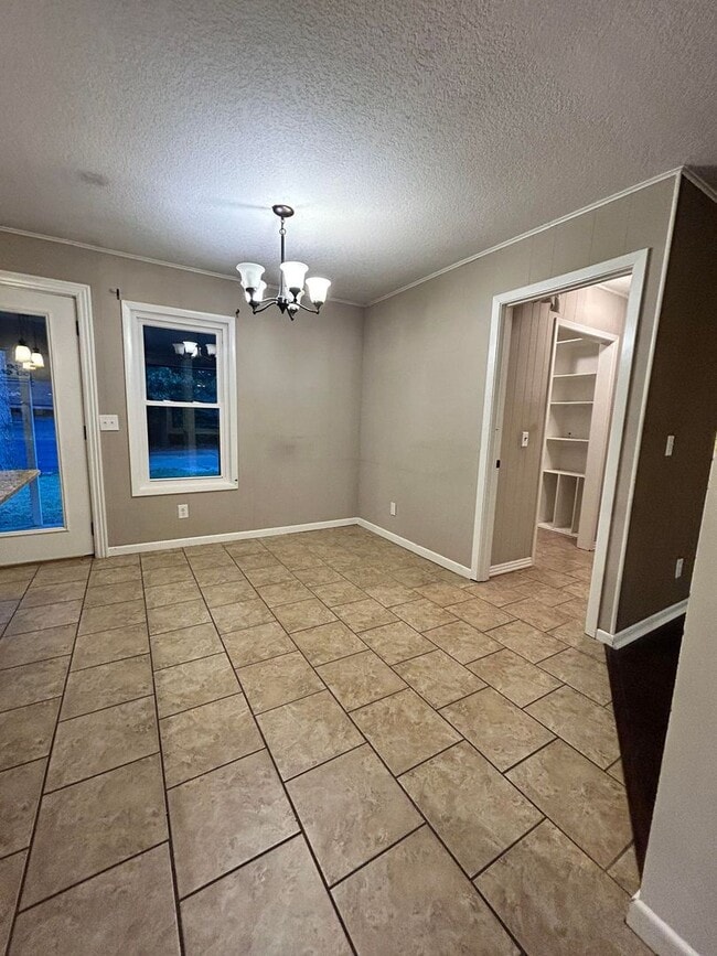 Building Photo - unique home with beautiful scenery