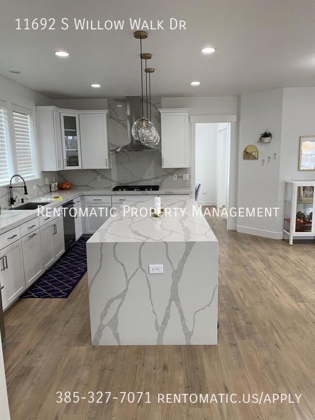 Building Photo - 11692 S Willow Walk Dr