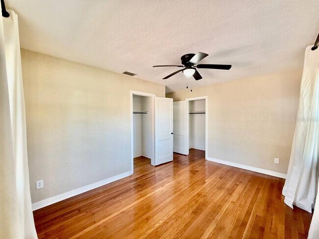 Building Photo - 301 N Washington Ave