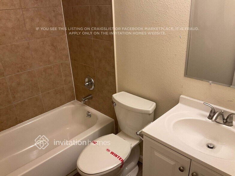 Building Photo - 3420 Birnamwood Dr