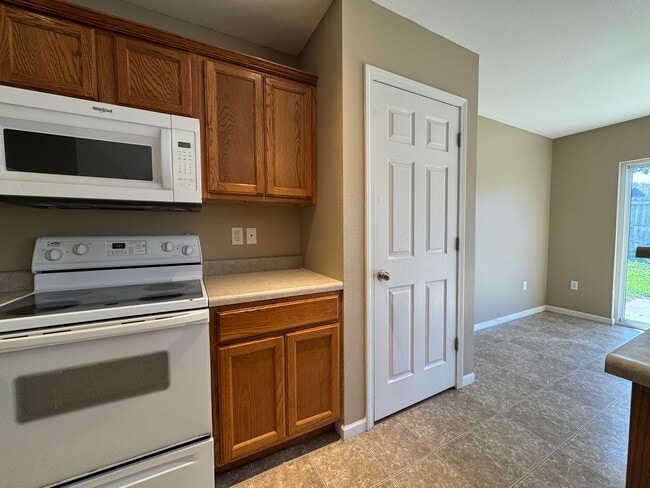 Building Photo - Home in Pioneer Ridge – Pet Friendly & Minutes from Ft. Leonard Wood