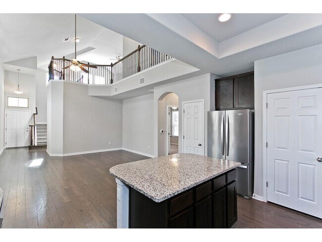 Building Photo - 9802 Tanglemede St