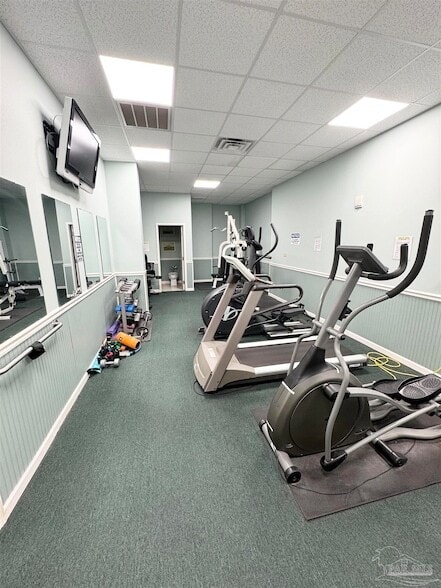 Building Photo - 825 Bayshore Dr