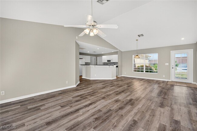 Building Photo - 1826 NE 18th Ave