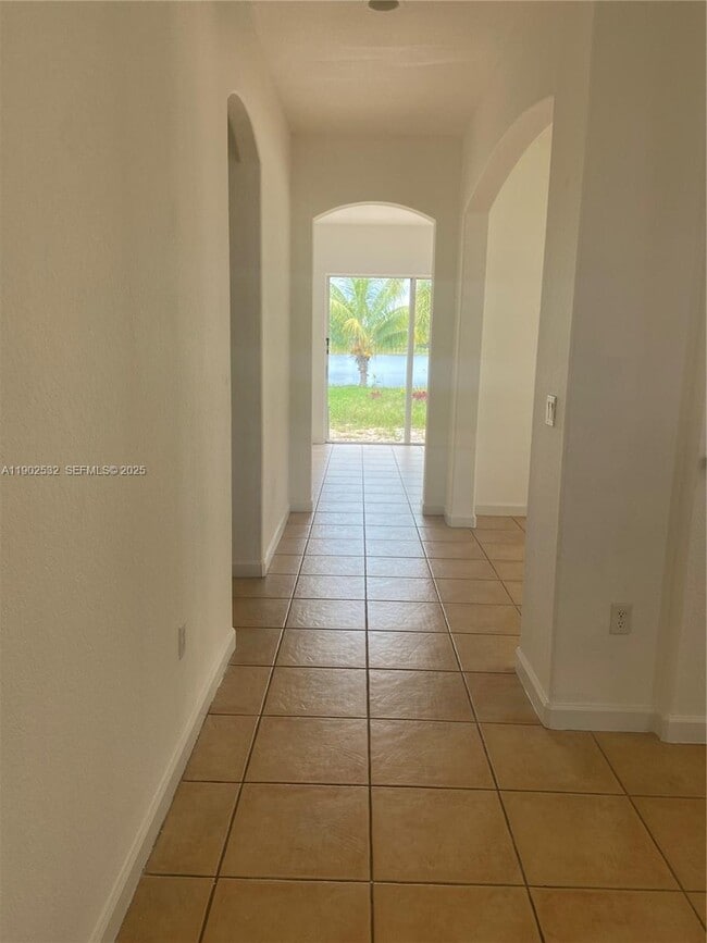 Building Photo - 1522 SE 16th Ave