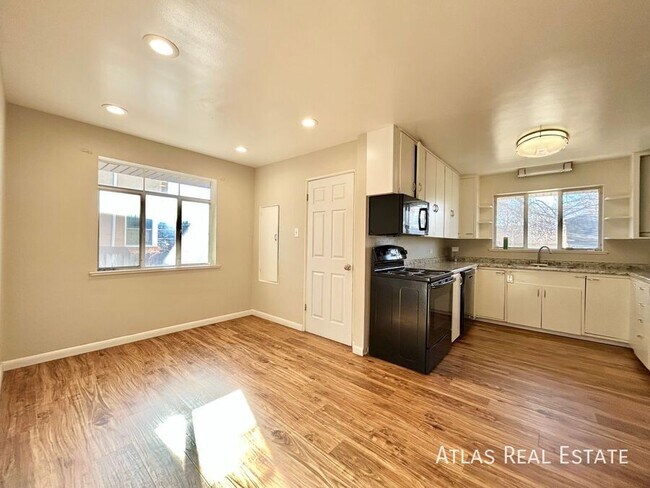 Building Photo - 2353 S Sherman St