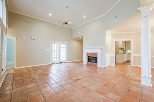 Building Photo - 19807 Excalibur Ct