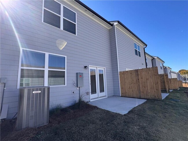 Building Photo - 323 Winton Wy