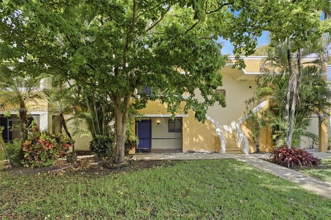 Building Photo - 183 Lakeview Dr