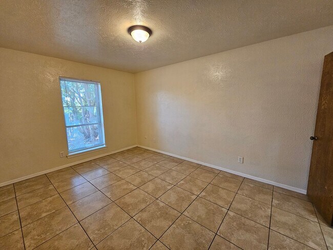 Building Photo - Available now Near White Rock Lake