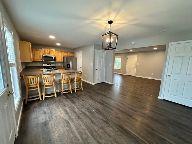 Building Photo - 206 Lighthouse Dr