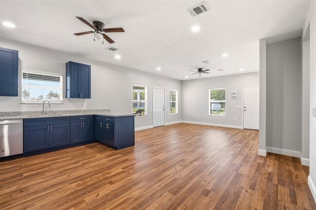 Building Photo - 18473 Novarra Dr