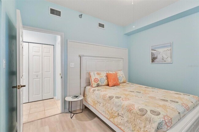 Building Photo - 104 Surfview Dr