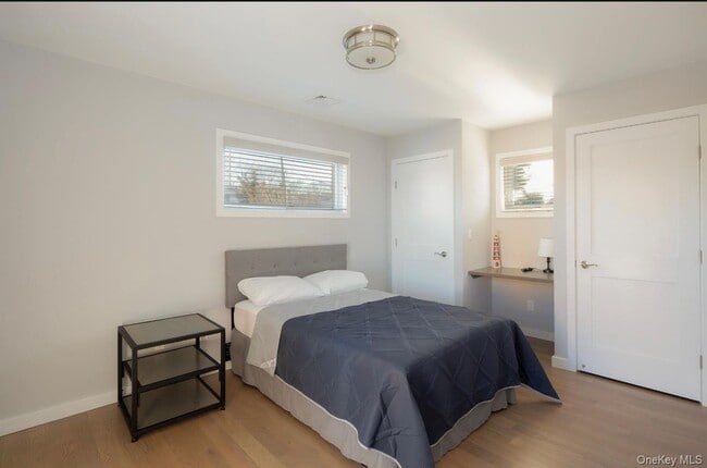 Building Photo - 15A Oakhurst Rd