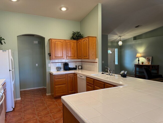 Building Photo - Spacious 3-Bedroom Home with RV Parking & Boat-Deep Garage