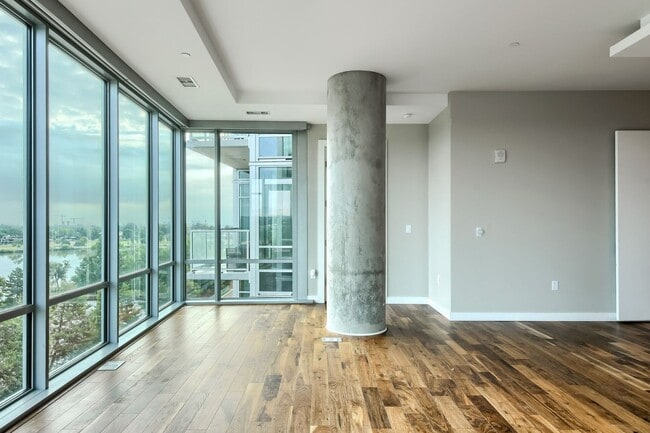Building Photo - Two Bedroom Penthouse in Denver