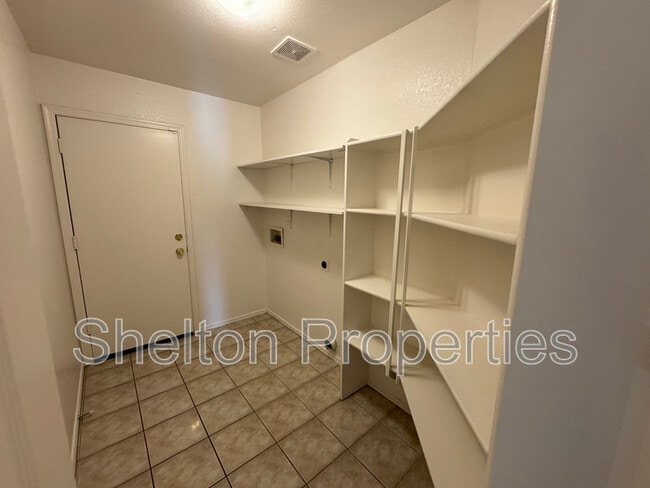 Building Photo - 15608 W Acapulco Ln