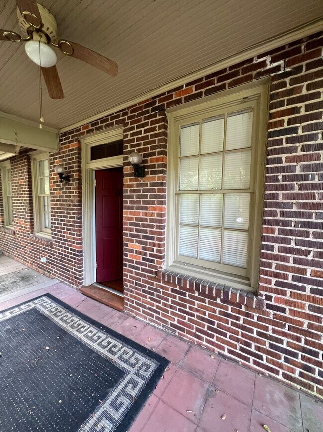Building Photo - YELLOWBUNNY- 3352/3354-MONTEZUMA DUPLEX-CAMELIA-255/256