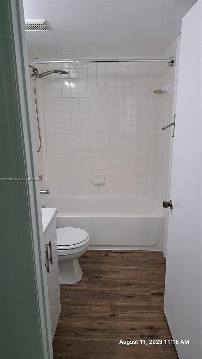 Building Photo - 15770 SW 106th Terrace