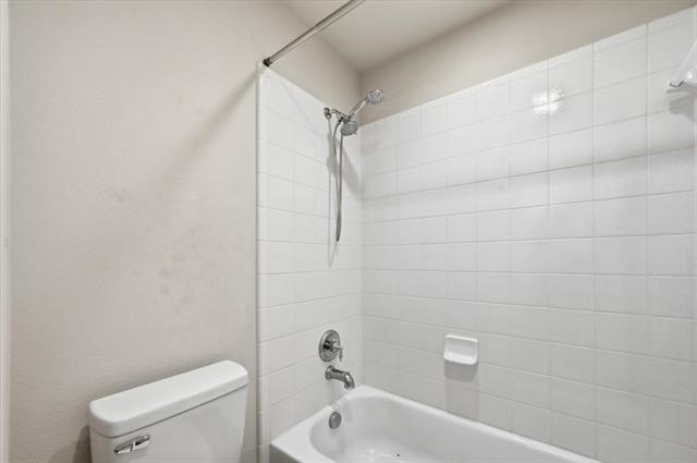 Building Photo - 1021 Ellis Way