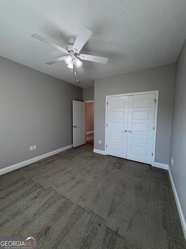Building Photo - 148 The Villas Wy
